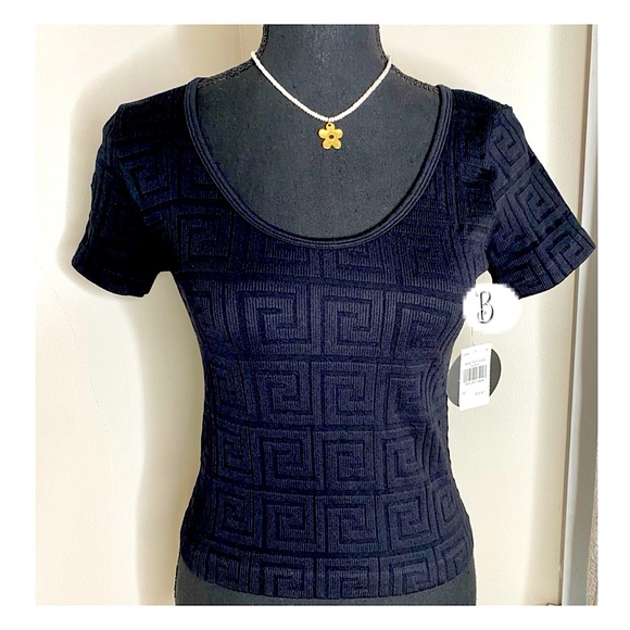 Seamless Ribbed Greek Key Short Sleeve Top, Gucci Knock-Off, M, L, XL - Picture 8 of 12